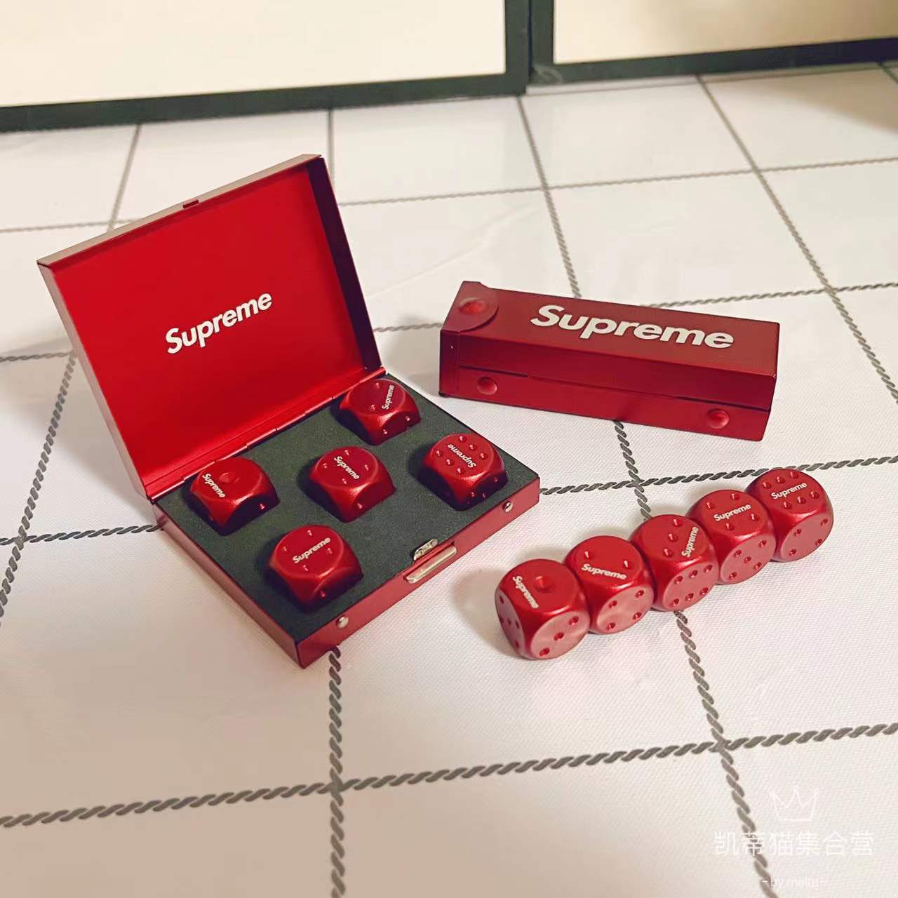 Supreme Dice Sets