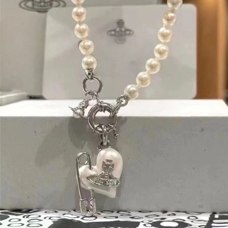 VIVIENNE WESTWOOD Pin Necklace