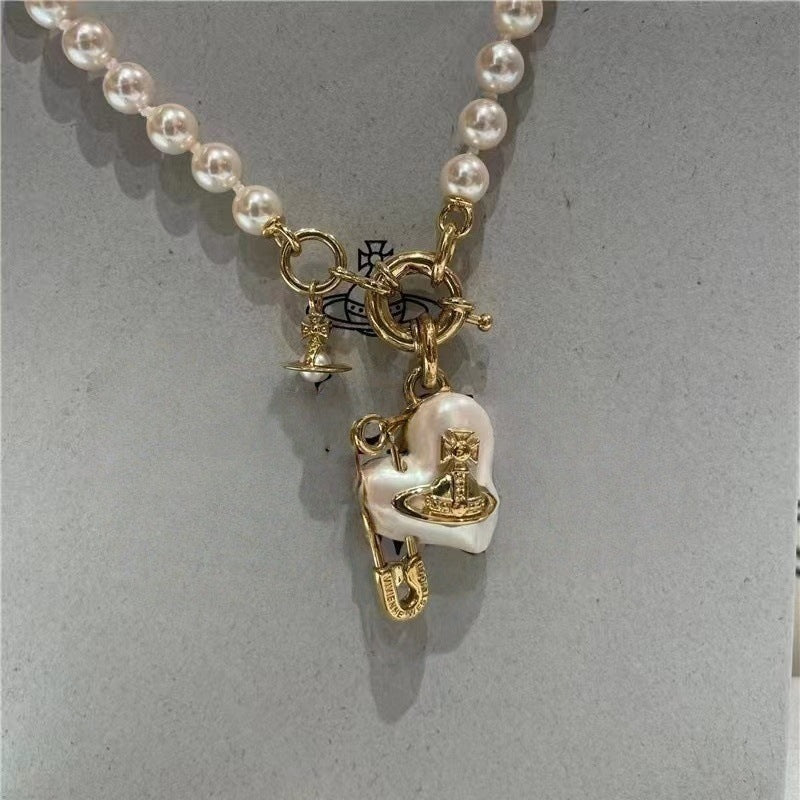VIVIENNE WESTWOOD Pin Necklace